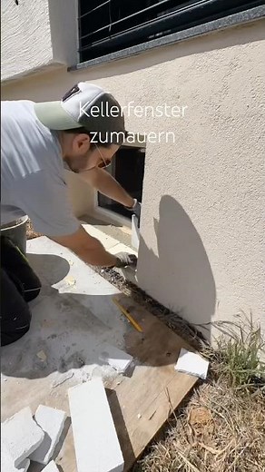 Was ist mit den Kellerfenstern passiert? Diese Frage kam häufig während des Terrassenbaus.