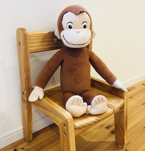 【歌詞和訳】おさるのジョージのオープニング曲「Curious George Theme Song」で英語多聴に挑戦！ - 塾の先生が英語で子育て