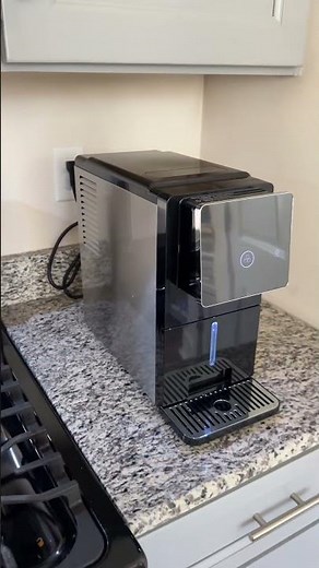 This new self dispensing nugget ice maker is the best one i’ve ever had #icemaker #nuggeticemaker