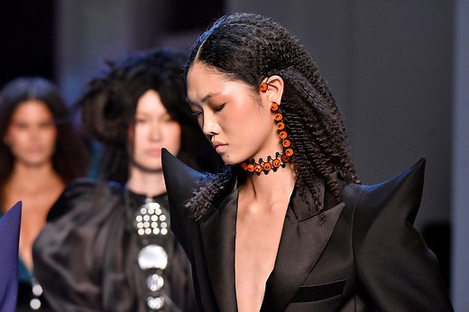 11 Best Crimping Irons, Because They're Alive and Well Thank You Very Much