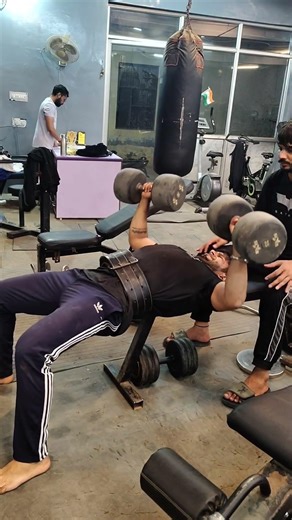 @Ram_Fitness21 #trendingshorts #motivation #ytshorts #chest #gymmotiuationoideo #trendingsong