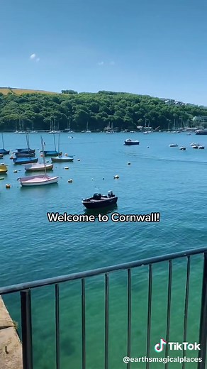 📍Fowey Harbour #cornwall #cornwallholiday #ukroadtrip #travel #fypage #beautifulplace #seaview #traveltok #fyp