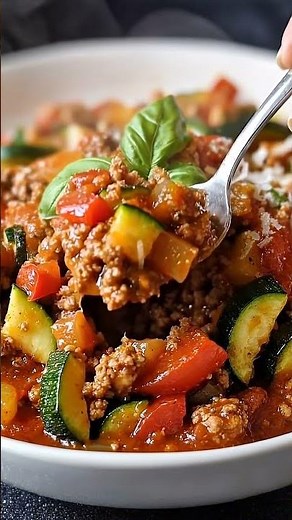 🍅🥩 One-Pot Ground Beef & Zucchini Tomato Skillet