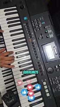 Te muestro como transportar un tema de un tono a otro con la funcion transpose en el Yamaha PSR E473