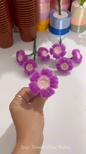236K views · 2.8K reactions | Puff Flower Tutorial using Fuzzy Wire/Pipe Cleaner/Chenille Stem. See pinned comment for the full tutorial video. #fyp #foryou #fypage #twistwire #fuzzywire #fuzzywireflowers #puffflower #DIY #craft #crafters #tutorial #tutorials #DIY #craft #crafts #crafter #fuzzywirepuffflower #pipecleanercrafts #fuzzywireflower #fuzzywirebouquet #fuzzywire #chenillestems #craftersgonnacraft #craftersofinstagram #craftersoffacebook | Wear Thaleia | Facebook