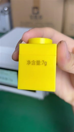 Get accurate batch numbers and dates with our reliable desktop printer. #BatchPrinting #Inkjet