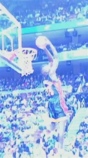 Like father, like son! Jase Richardson does Jason Richardson’s dunk 🔥👀 Dunk contest on Pilipinas Live this Sunday! 📲 Google Play or App Store 👉 https://bit.ly/NBAPHxCignal #NBAOnPilipinasLIVE #NBAAllStar26 #NBAPhilippines | NBA Philippines