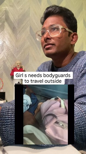 He s touching girls private part on running bus 😡girls not safe in our country #stoprape #respecting #respectgirls #womensecurity #viralvideos #reel #bus #trendingnow #instagram #india #trendreels #sravansthinking_1125 #viralvideos #manusaki #humanity | Shrawan Sonekar