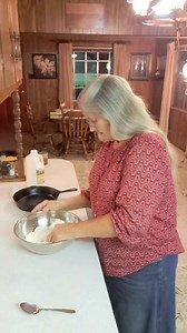 Homemade buttermilk biscuits. 📜Printable Recipe in the comments⬇️ #breakfast #baking #homemadefood #bakedgoods #bread #biscuits #homemade #buttermilkbiscuits #buttermilk | South Alabama Cooking