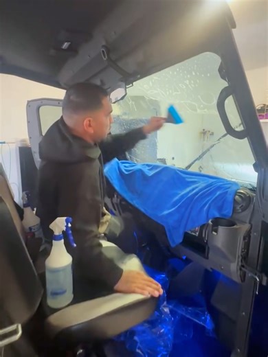 Interior Exterior protection done right. Protect your windshield without changing the look 👀 The interior uses Nano Ceramic Tint 75%, reducing heat, glare, and UV — while keeping crystal-clear visibility. The exterior is protected with Clear Armor 7.5mil Windshield Protector Film by RockRose Film — an optically clear, heavy-duty shield that stops rock chips, scratches, and road damage before they happen. ✅ 7.5mil exterior impact protection ✅ 75% Nano Ceramic interior heat & UV rejection ✅ Cryst