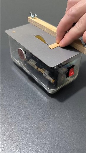 How to make a mini table saw