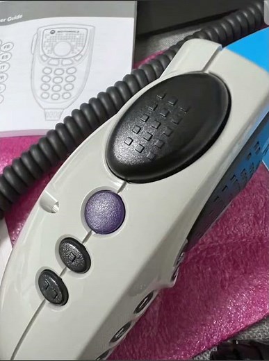 A true classic never goes out of style 🤍📻PNM5127 #motorola