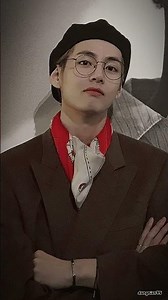 Visual này vừa sang vừa sắc.Taehyung đúng là đẳng cấp riêng 💜#VCinematic#VisualV#Taehyung#BTS#Shorts