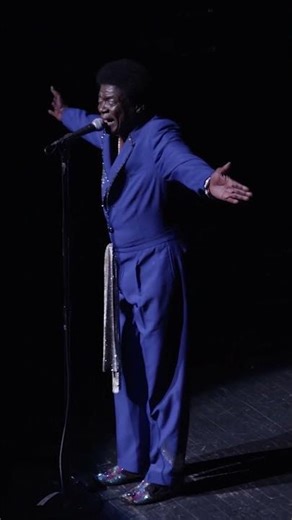 🌟 Let Love Stand a Chance - Charles Bradley (feat. The Extraordinaires) live at Apollo Theater 🎤