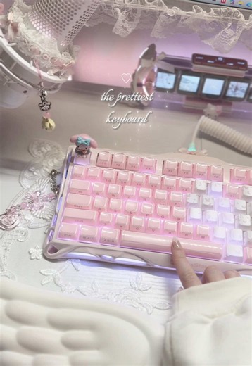 Gravastar Pink Keyboard Review: Sound Test, Look & Deals