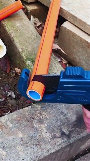 Cut Water Pipes with Ease | Reliable Tool for Clean Cuts