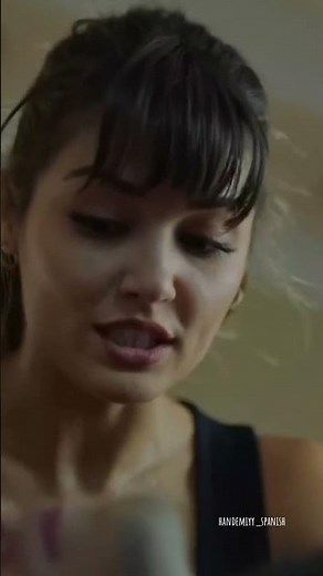 Azize Günay 🩺🏥👩‍⚕️#handeercel #handemiyy #miyy #handeercelfans #handeerçel #azize #hande_erçel