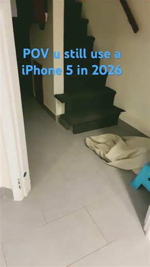 POV u use a iPhone 5 in 2026