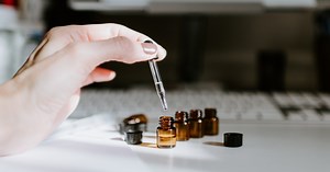 How to make insecticide out of essential oils