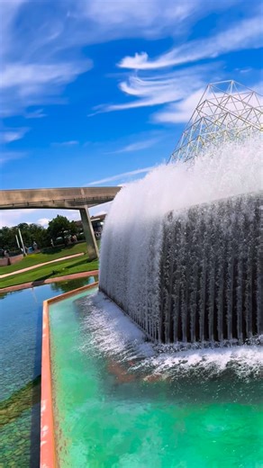 30 Seconds Of Disney Zen The Upside Down Waterfall is one of the few remaining relics of old EPCOT Center. Shown here with classic EPCOT Center music playing, I hope brings you a bit of relaxation, if only for half a minute! | Theme ParkLife