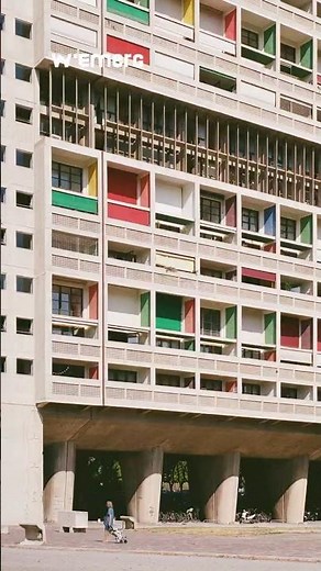 At Unité d’habitation de Marseille, Le Corbusier imagined a vertical garden city in 1952