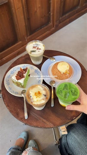 Discover Meili Bakery: Amsterdam's Newest Dessert Haven