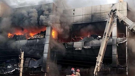 At least 9 killed in massive building fire near Palam Metro as rescue operations continue in Delhi