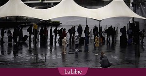 Tempête Poly : code rouge et des centaines de vols annulés aux Pays-Bas, une femme décède après la chute d'un arbre, l'Allemagne touchée à son tour