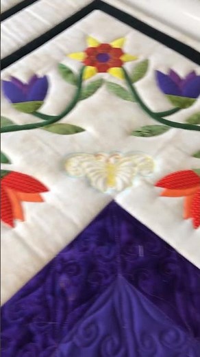 Custom Quilting Gammill Longarm #longarmquilting