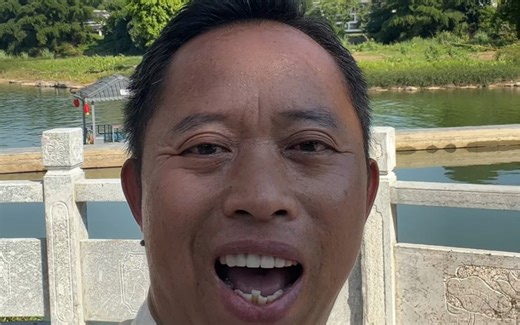 爱冒险的朵拉主题歌曲Backpack Backpack同学们我唱的有没有进步？