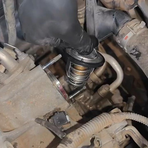 Quick replacement - thermostat cooling system