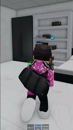 WHEN YOU FINALLY GET LOOT IN ROBLOX #roblox #robloxmemes #videogamesmemes #southbronx #funny