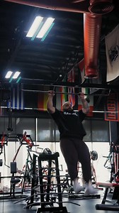 Coach Z loves science! BUT, Coach Z didn’t spend a single second reading articles, watching floating head TikTok influencers, or taking anatomy classes in the process of building my body. I just worked hard, gave 100% to my goals and nothing else, and followed the movements that resulted in progress … Here’s the awesome part, now that I do look at the science, what it says about stimulating growth, the biomechanics of various movements, how programming should be conducted in order to maximizes m