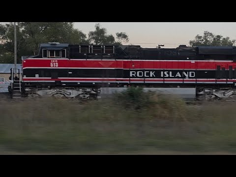*Monster* Iowa Interstate PESI train with IAIS 513 & NS 7100 On the Peoria Sub 10/4/25