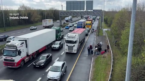 Irish fuel protests: People walk along motorway towards Dublin Airport as fuel protests continue