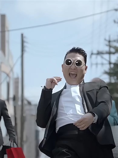 Sabía que Psy arriesgó su carrera al lanzar Gentleman. . . . . . #psy #gentleman #gangnamstyle #polemica #famoso #musica
