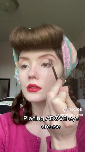 Makeup Tips for Round and Big Doe Eyes