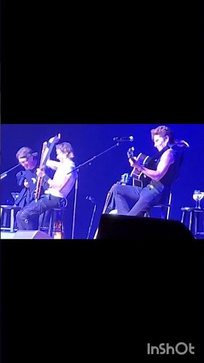 Richard Marx Rick Springfield Putting Their Guitars On Harrahs Cherokee Casino