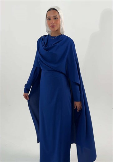 Very simple 💙🤍#hijab #hijabstyle #model #modestfashion #modesty #fashoin #blogger #soiree