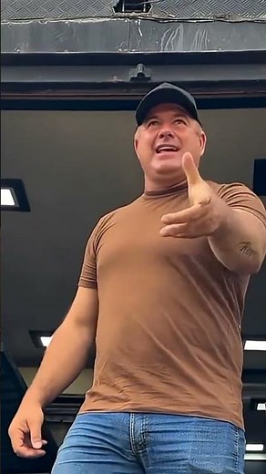 PEIXE CHEGOU NA VAQUEJADA E FOI DIRETO PRA O BANHEIRO DE NECO MENESES KKK #vaquejadaaovivo