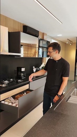 Qual puxador você escolheria para sua cozinha? #interiordesign #marcenaria #cozinhaplanejada