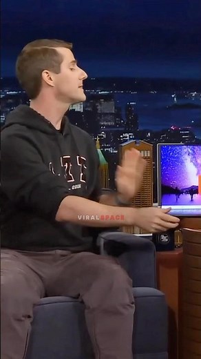 Linus surprises Jimmy Fallon with new tech 🤯