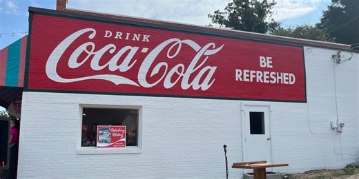 Restored Coca-Cola mural unveiled in downtown Wetumpka