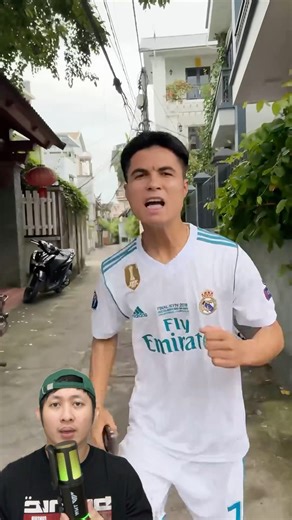 RONALDO MENOLONG MESSI DARI TANGGA RAKSASA‼️🤯😱‪@RovsSi‬ #remix #dubbing #trending