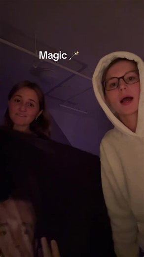 bacon1316 (@bacon_1316)’s video of magic