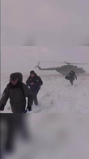 Space Capsule Re-entry: Thrilling Descent Back to Earth! #shorts