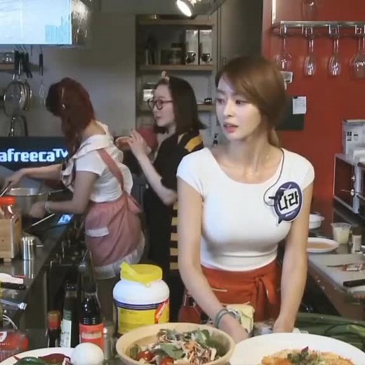 Kwon Nara Funny Butter Mishap | Hilarious Moment