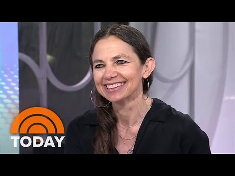 Justine Bateman Talks About Directorial Debut 'Violet'