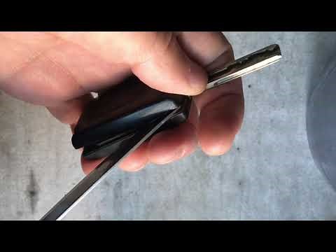 как прописать ключ после замены батарейки на пежо 307