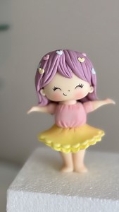 🇬🇧🇺🇸🎀Adorable Little Girl Cake Topper with @cukrowe_cuda ! ✨🎀 Cukrowe Cuda brings charm and sweetness to life with this super cute little girl cake topper, created using Saracino Pasta Model! 👧🎂 Perfect for birthday cakes, baby showers, or any special occasion that calls for a touch of joy. 📌 Save this for inspiration! What colours would you choose for her outfit? Let us know in the comments! 💕 ✨🇮🇹✨ 🎀✨ Una dolcissima bambolina by @cukrowe_cuda ! ✨🎀 Cukrowe Cuda ci affascina con que